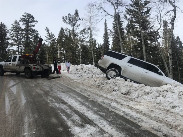 Affordable Towing tow truck job in Eagle County, Colorado, photo taken January 2019