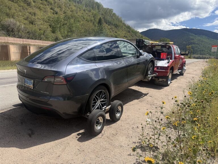 Affordable Towing tow truck job near Gypsum, Colorado, photo taken August 2026