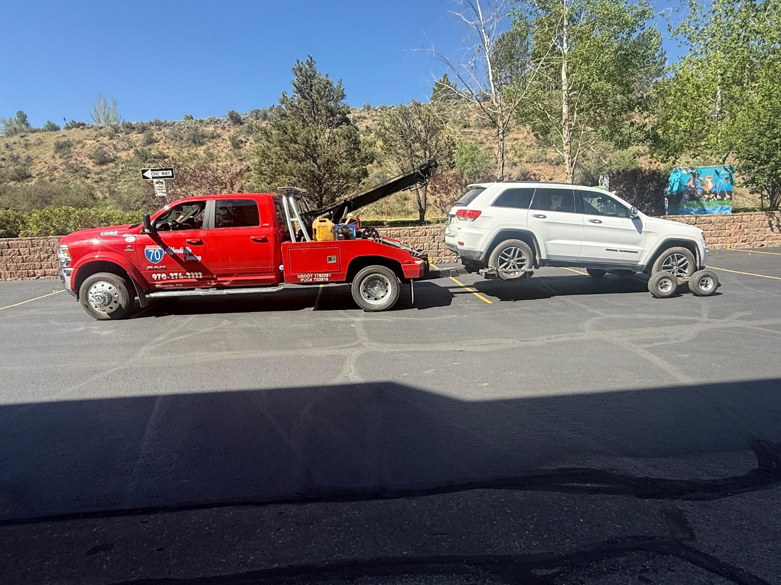 Affordable Towing flatbed tow truck serving Eagle, Colorado